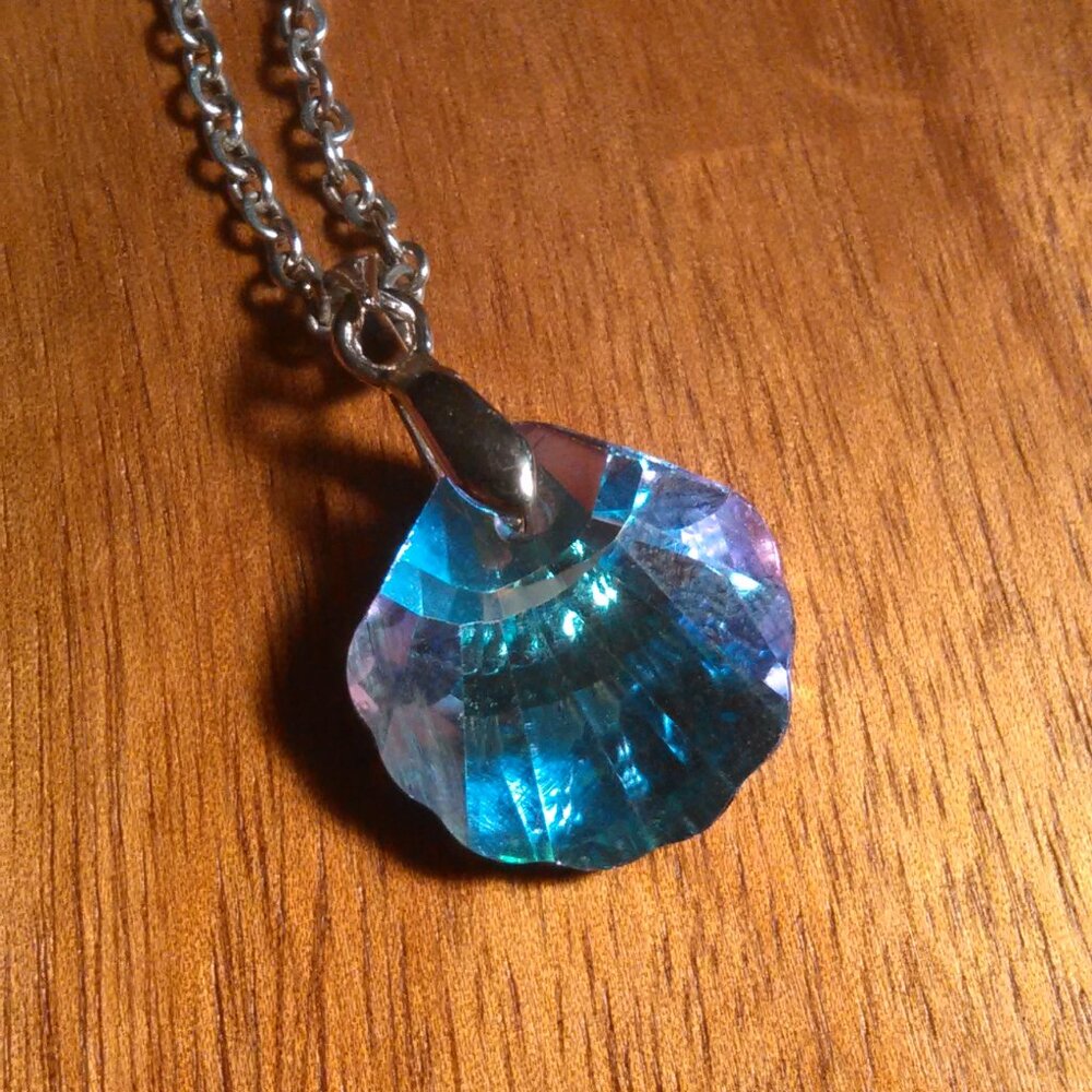 Mystic Color Crystal Clamshell Brass Pendant Stainless Steel Necklace